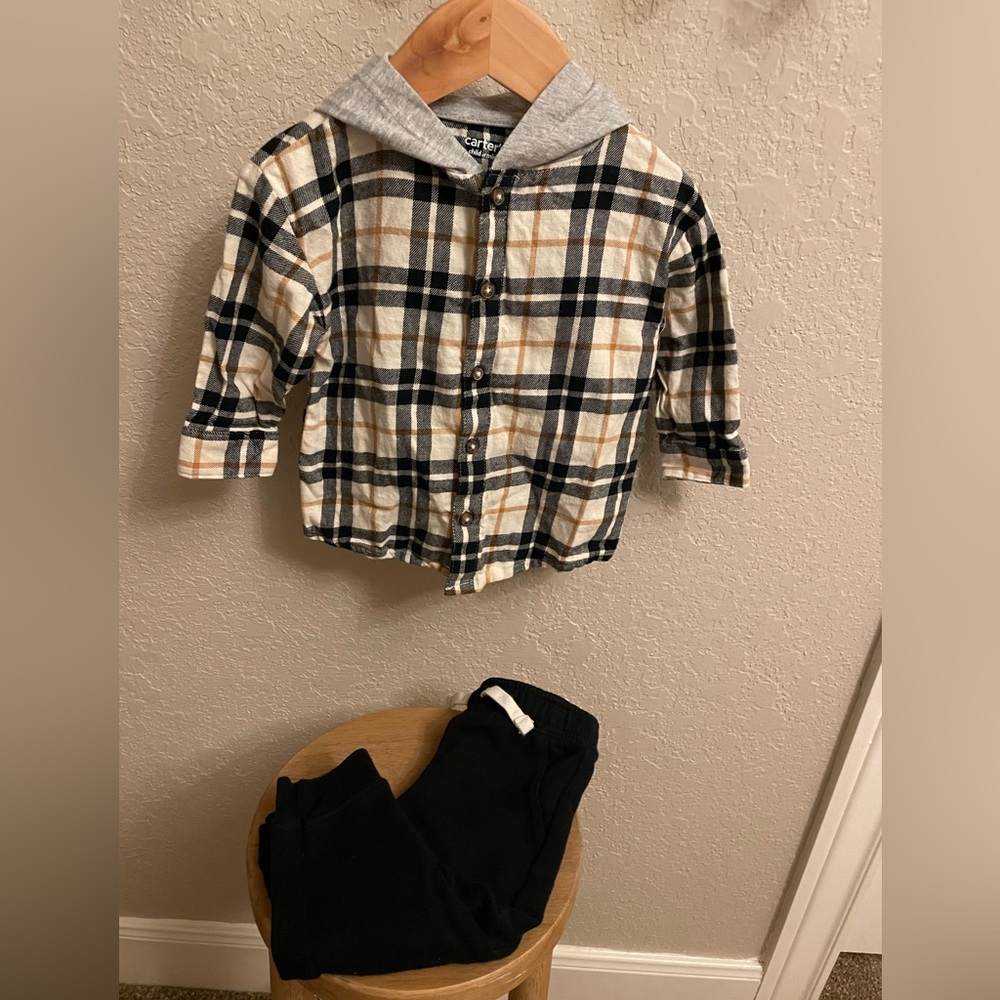 Carters Boy flannel and jogger outfit (18m)